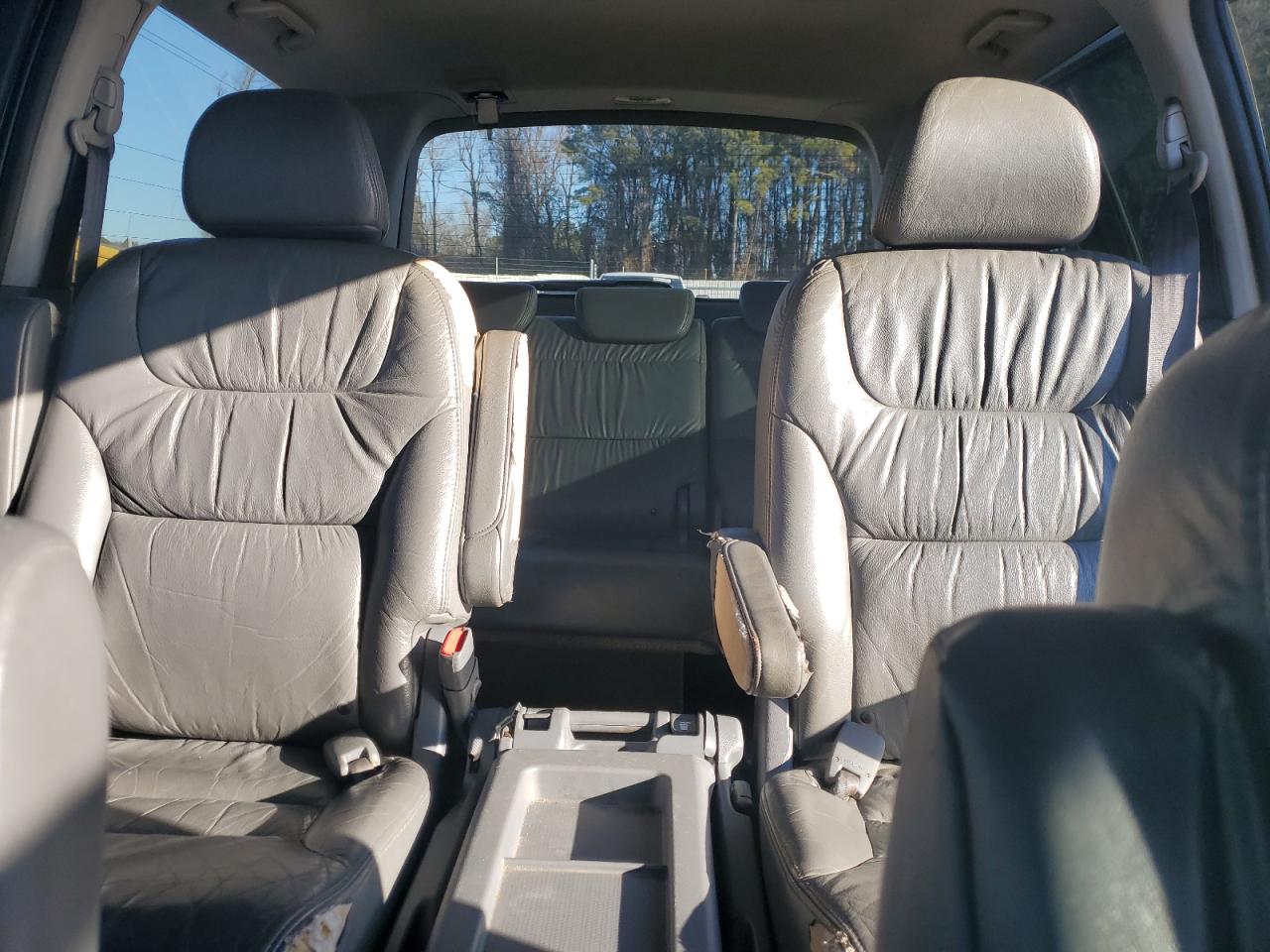 2007 Honda Odyssey - Image 10