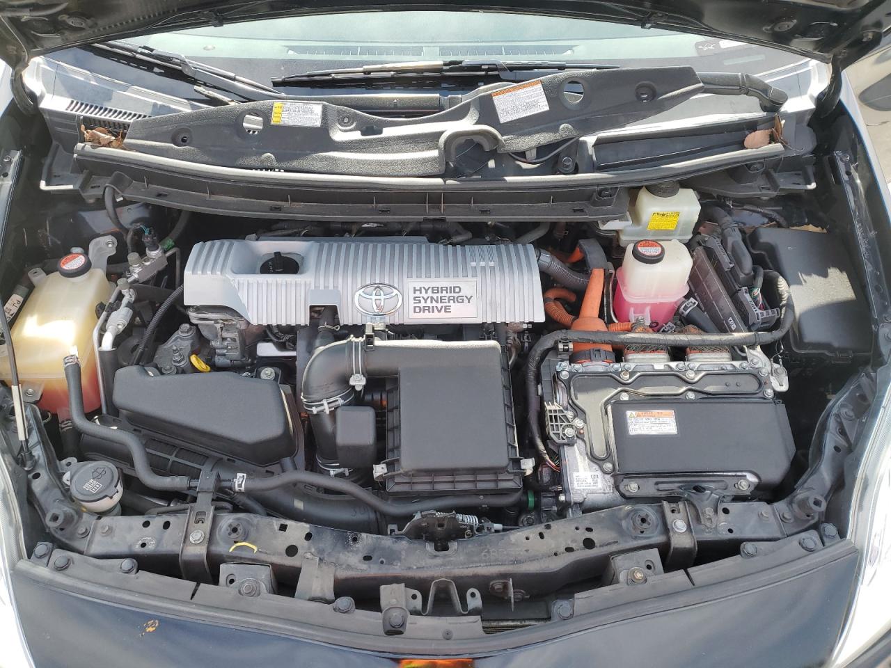 2015 Toyota Prius - Image 11