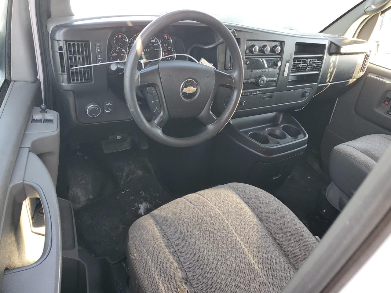 2014 Chevrolet Express - Image 8