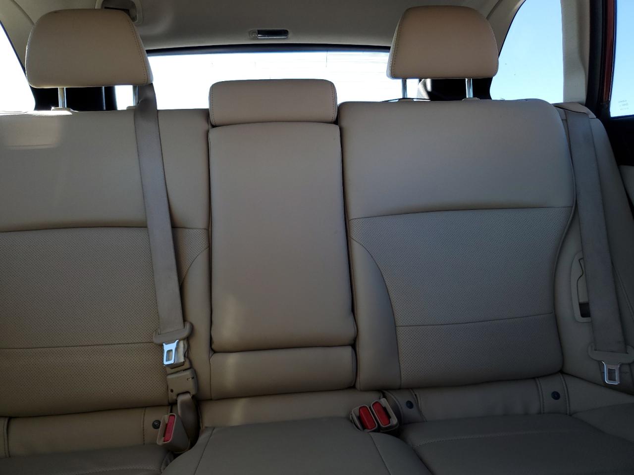 2017 Subaru Outback - Image 10