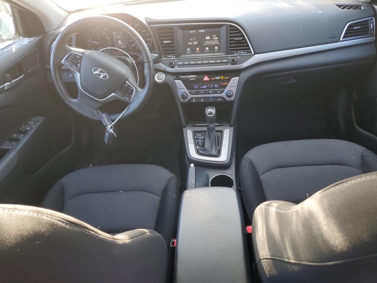 2018 Hyundai Elantra - Image 8