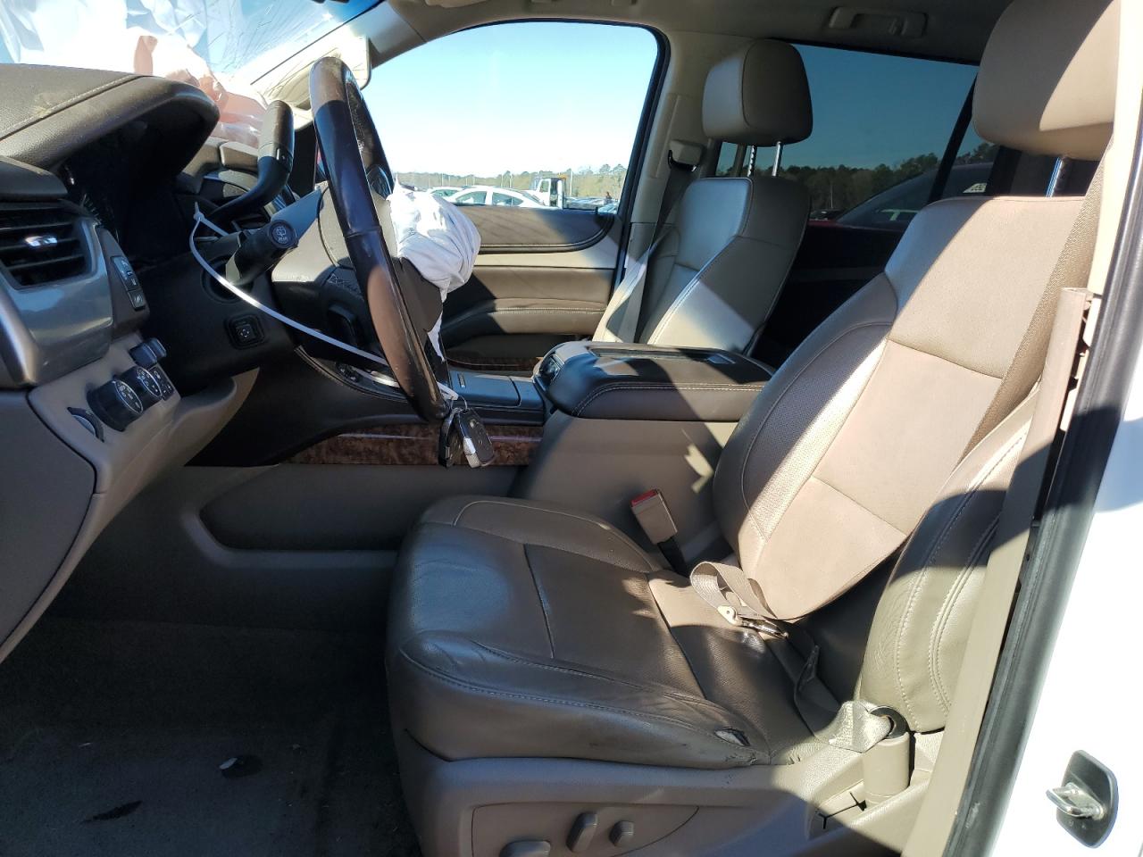 2015 Chevrolet Suburban - Image 7