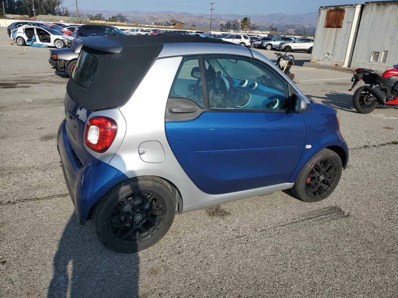2017 Smart Fortwo - Image 3