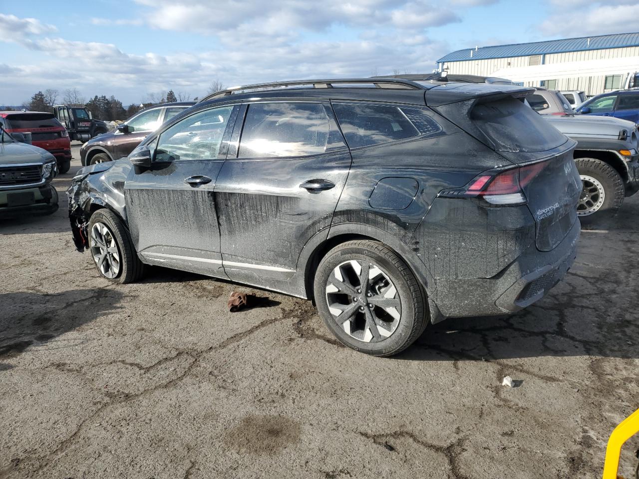 2024 Kia Sportage - Image 2