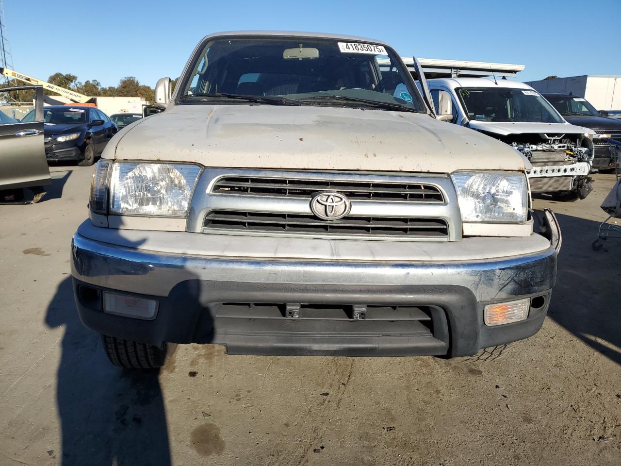 2000 Toyota 4Runner - Image 5
