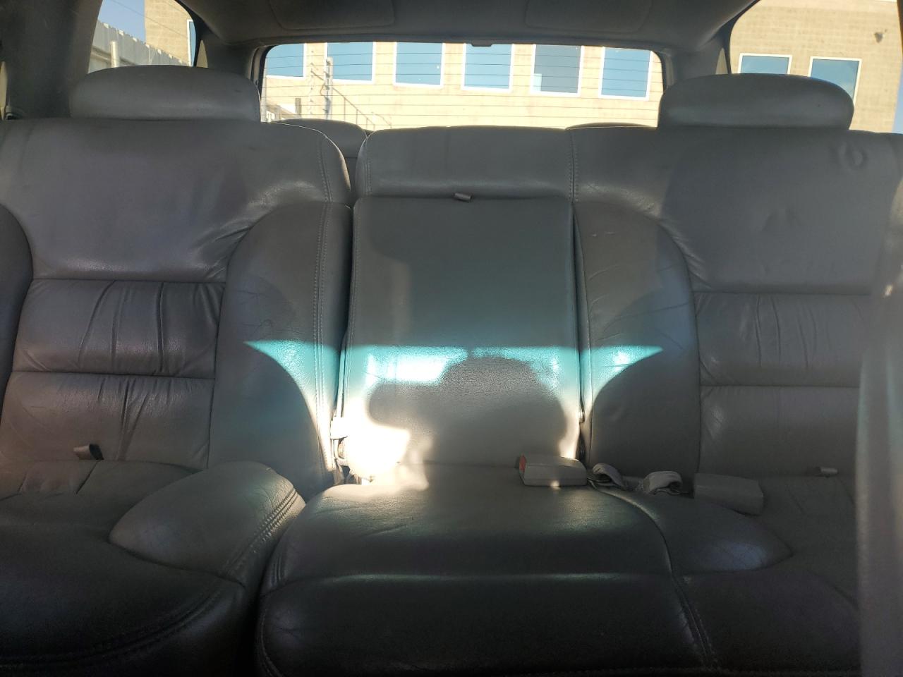 1997 Chevrolet Tahoe - Image 10
