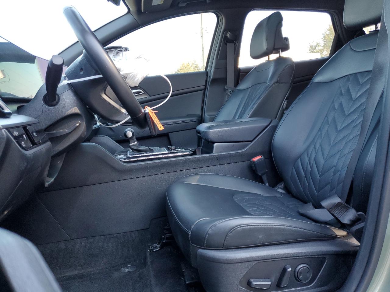 2023 Kia Sportage - Image 7