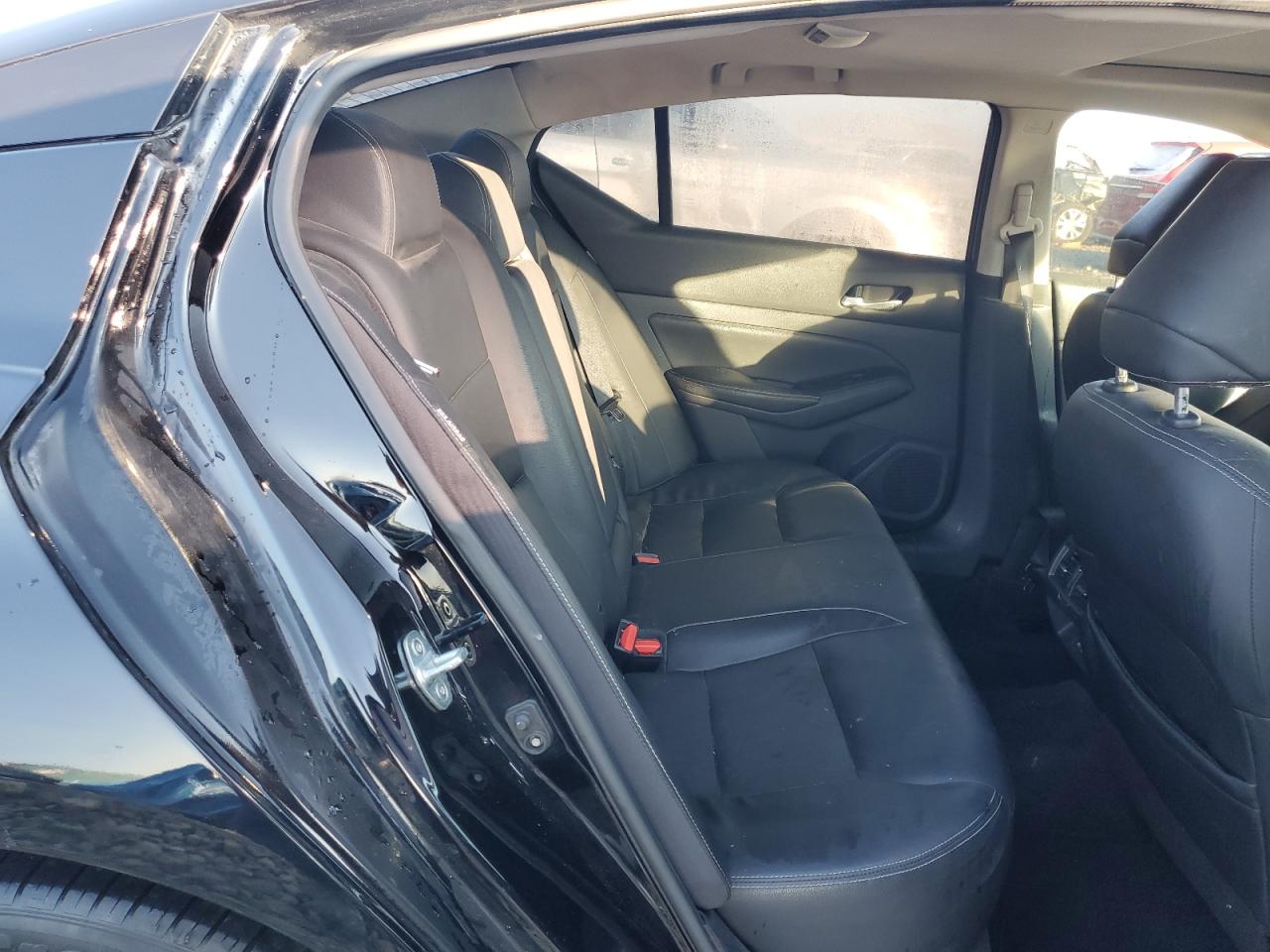 2019 Nissan Altima - Image 10