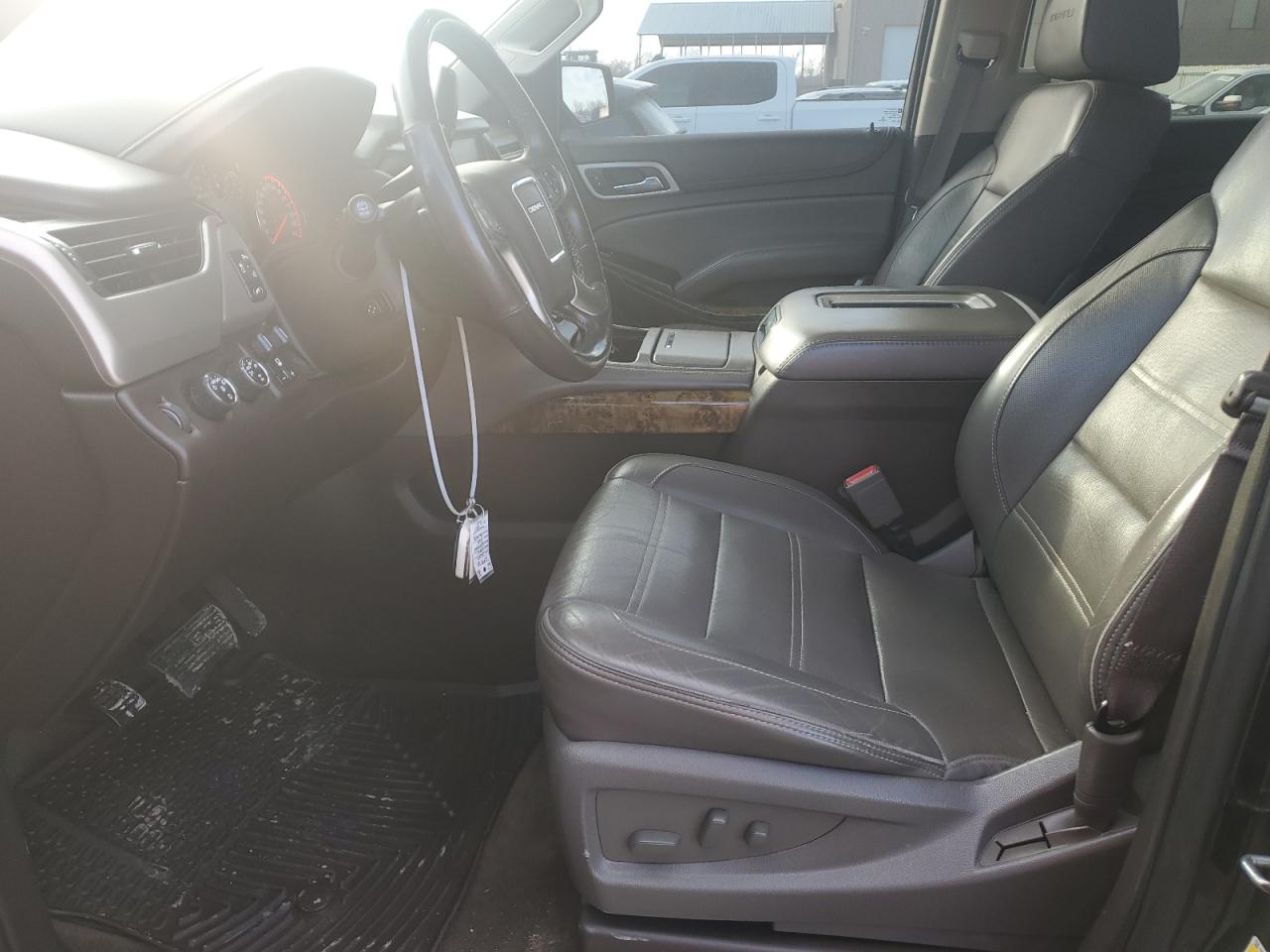 2015 GMC Yukon - Image 7