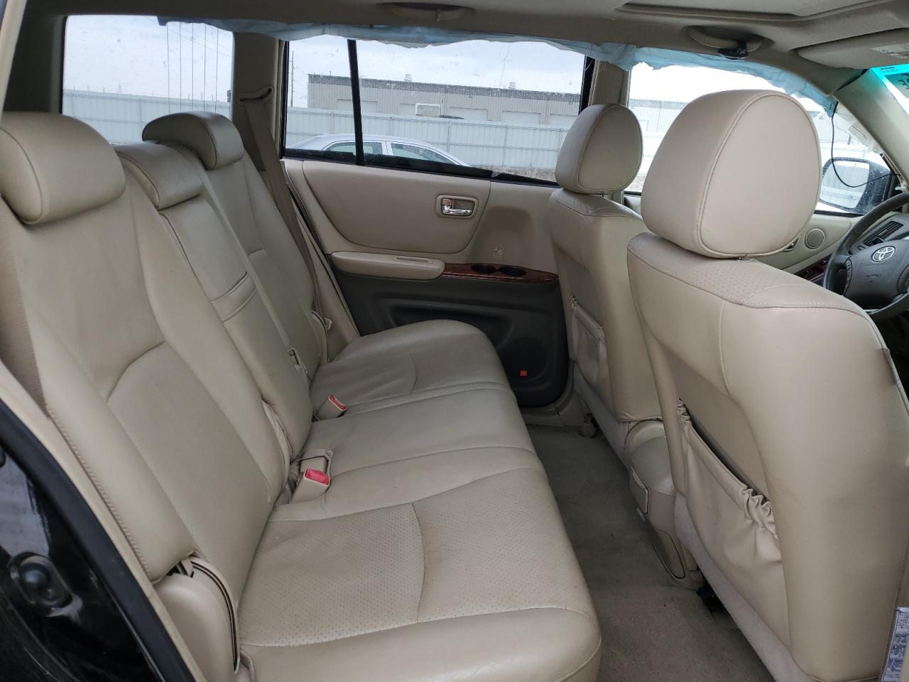 2005 Toyota Highlander - Image 11