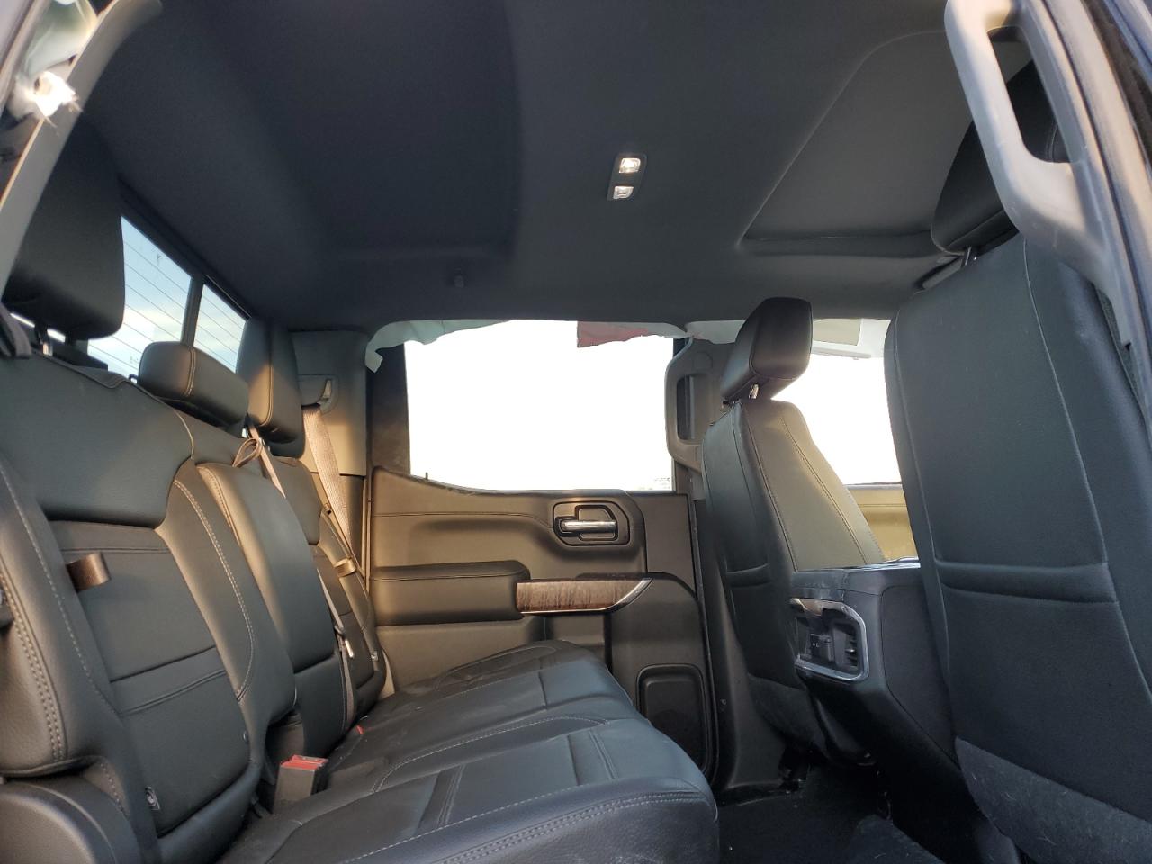 2022 GMC Sierra - Image 11