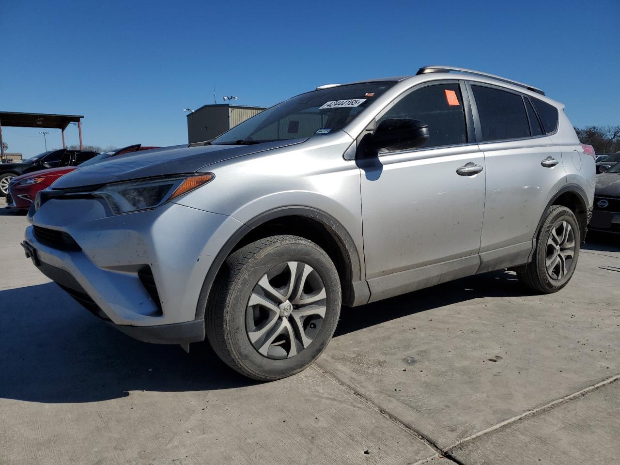 2018 Toyota RAV 4 - Image 1