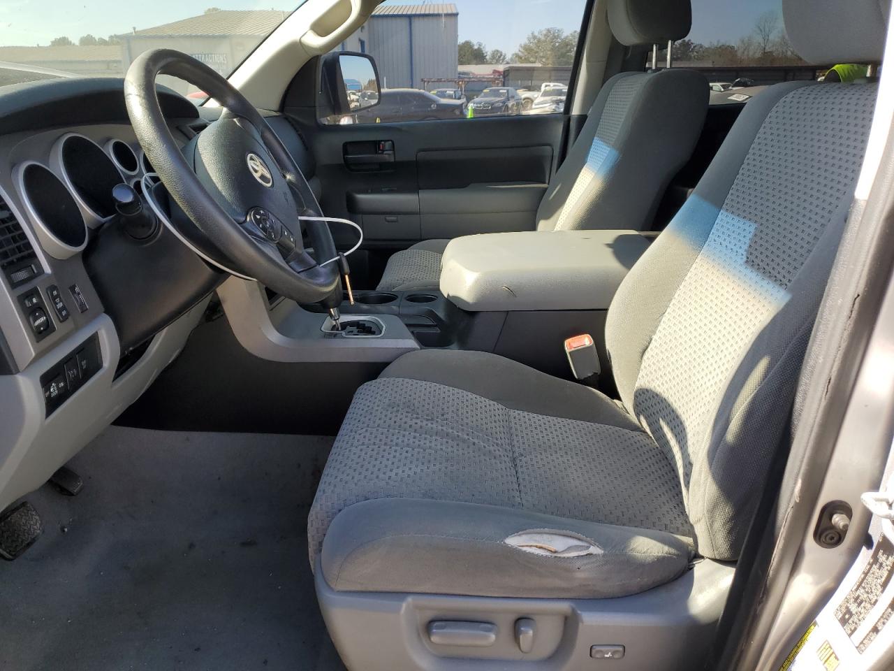 2011 Toyota Tundra - Image 7
