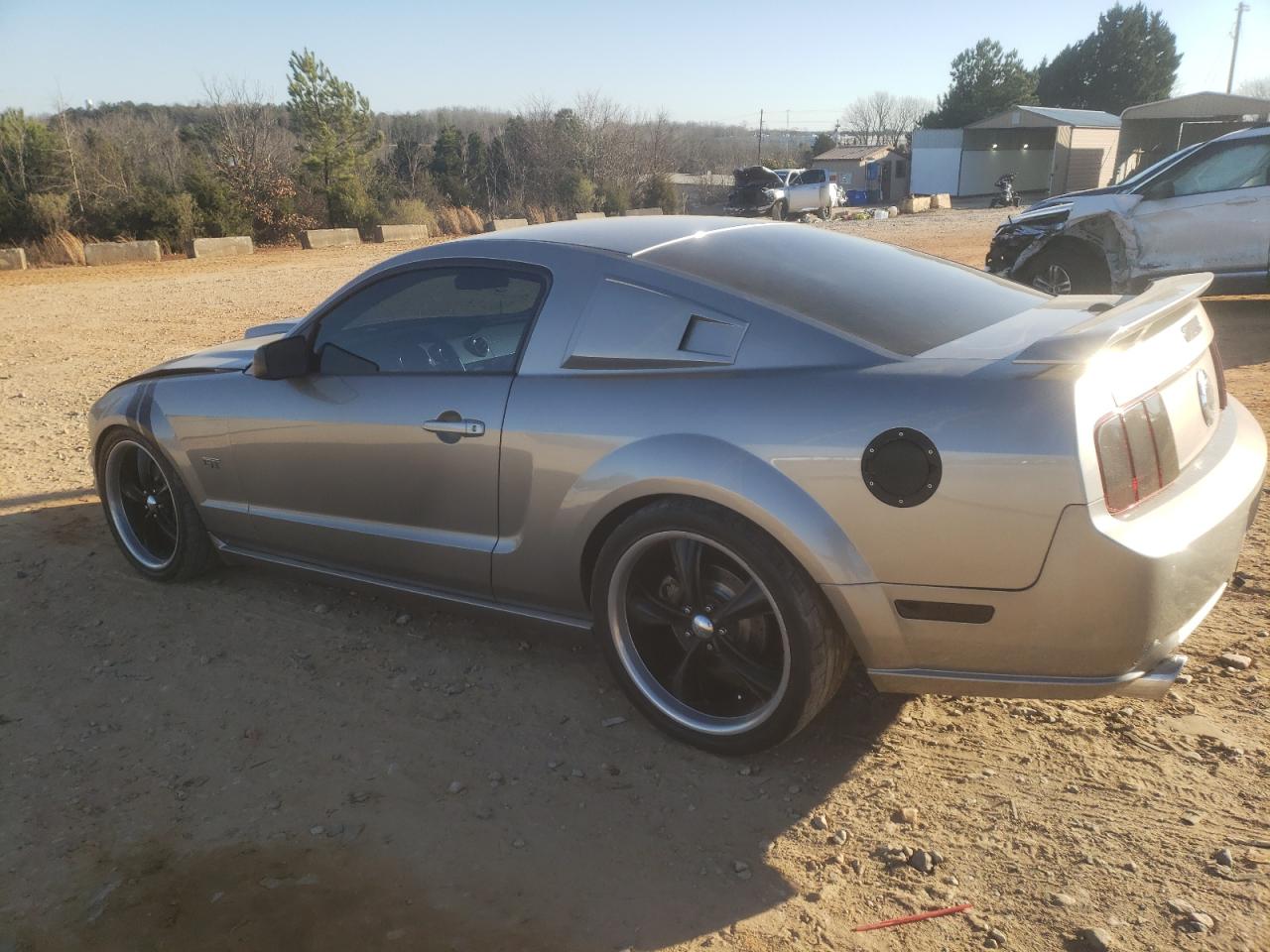 2008 Ford Mustang - Image 2
