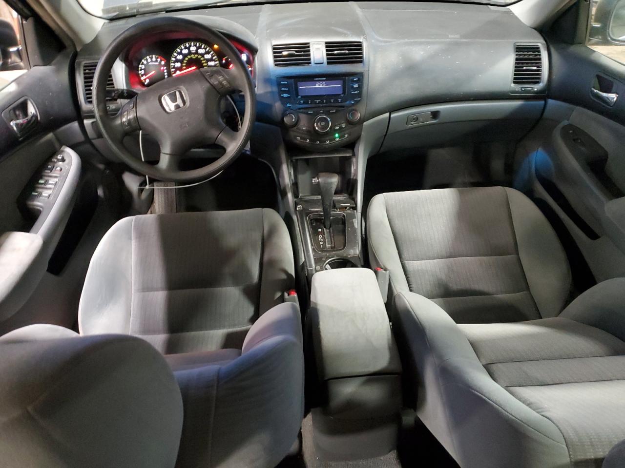 2005 Honda Accord - Image 8