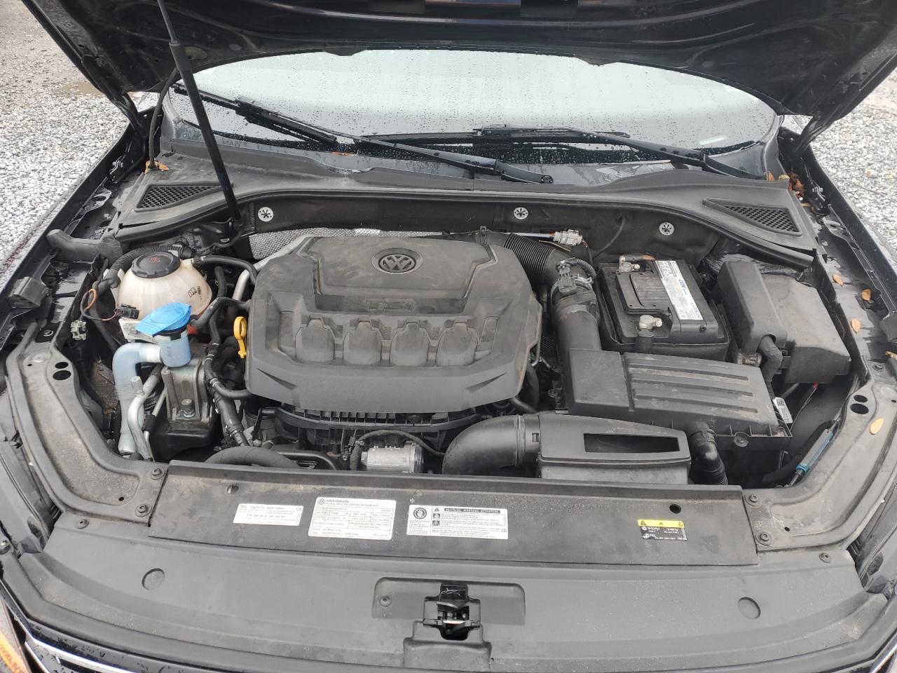 2018 Volkswagen Passat - Image 11