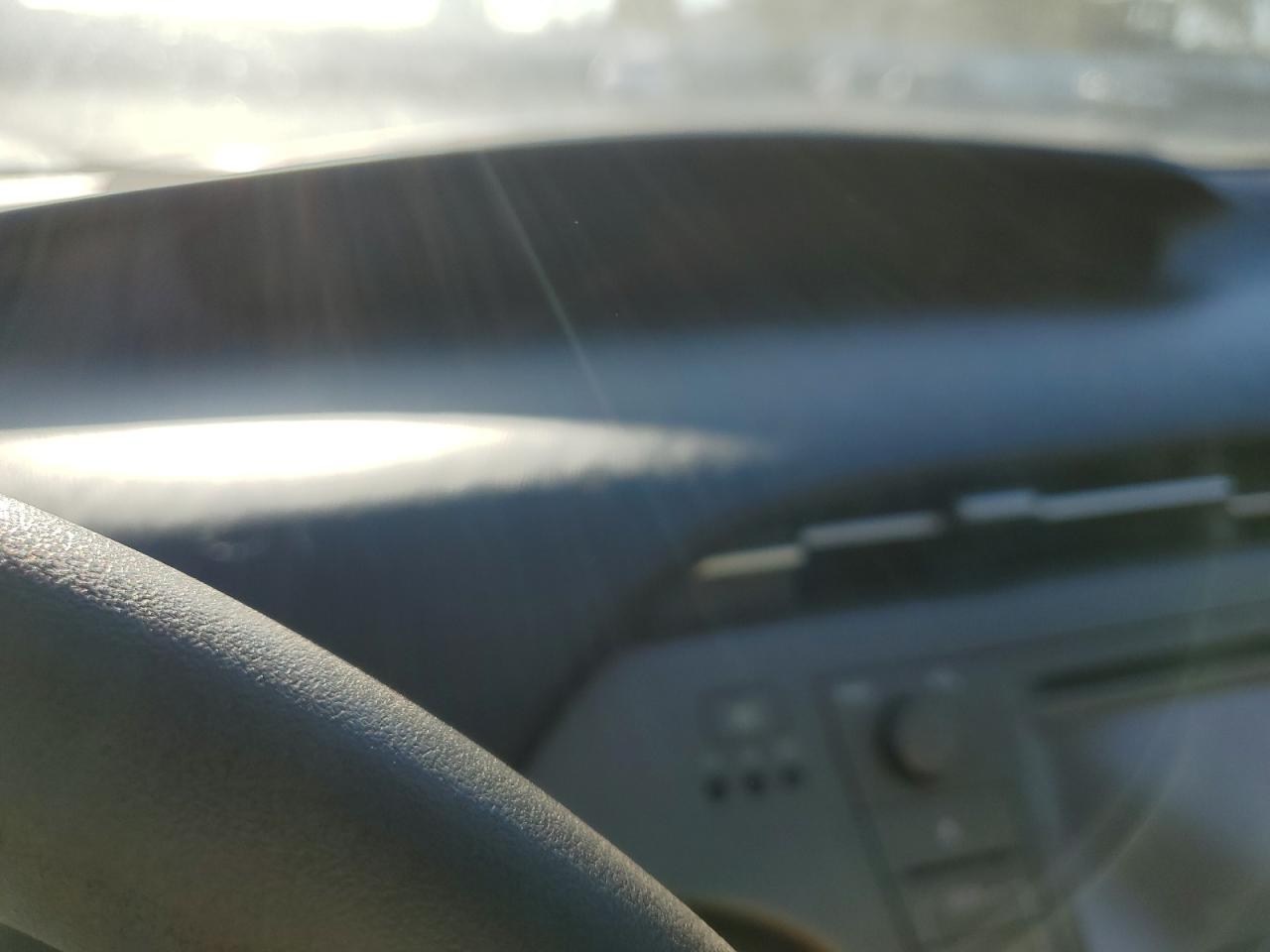 2013 Toyota Prius - Image 9