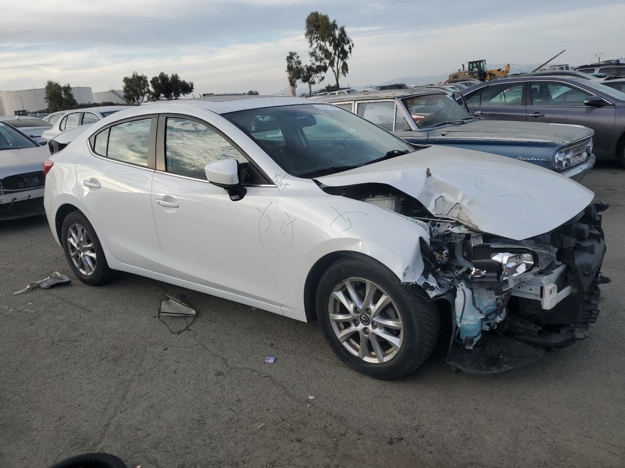 2015 Mazda 3 - Image 4