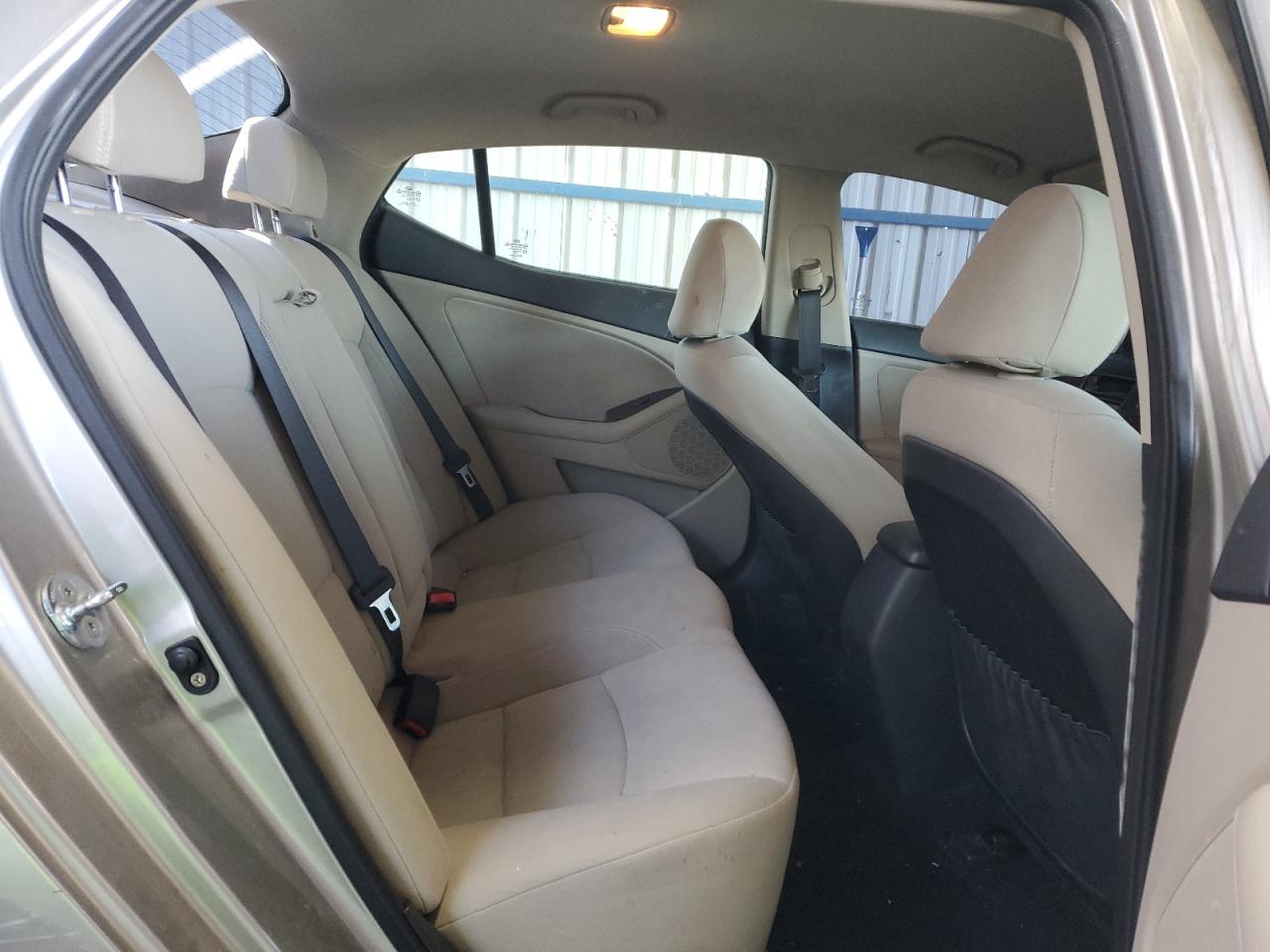 2014 Kia Optima - Image 11