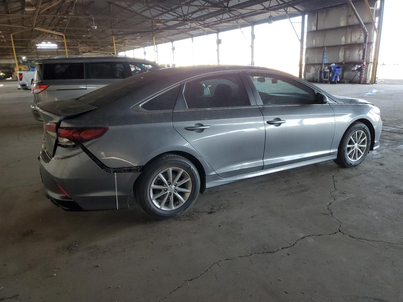2018 Hyundai Sonata - Image 3