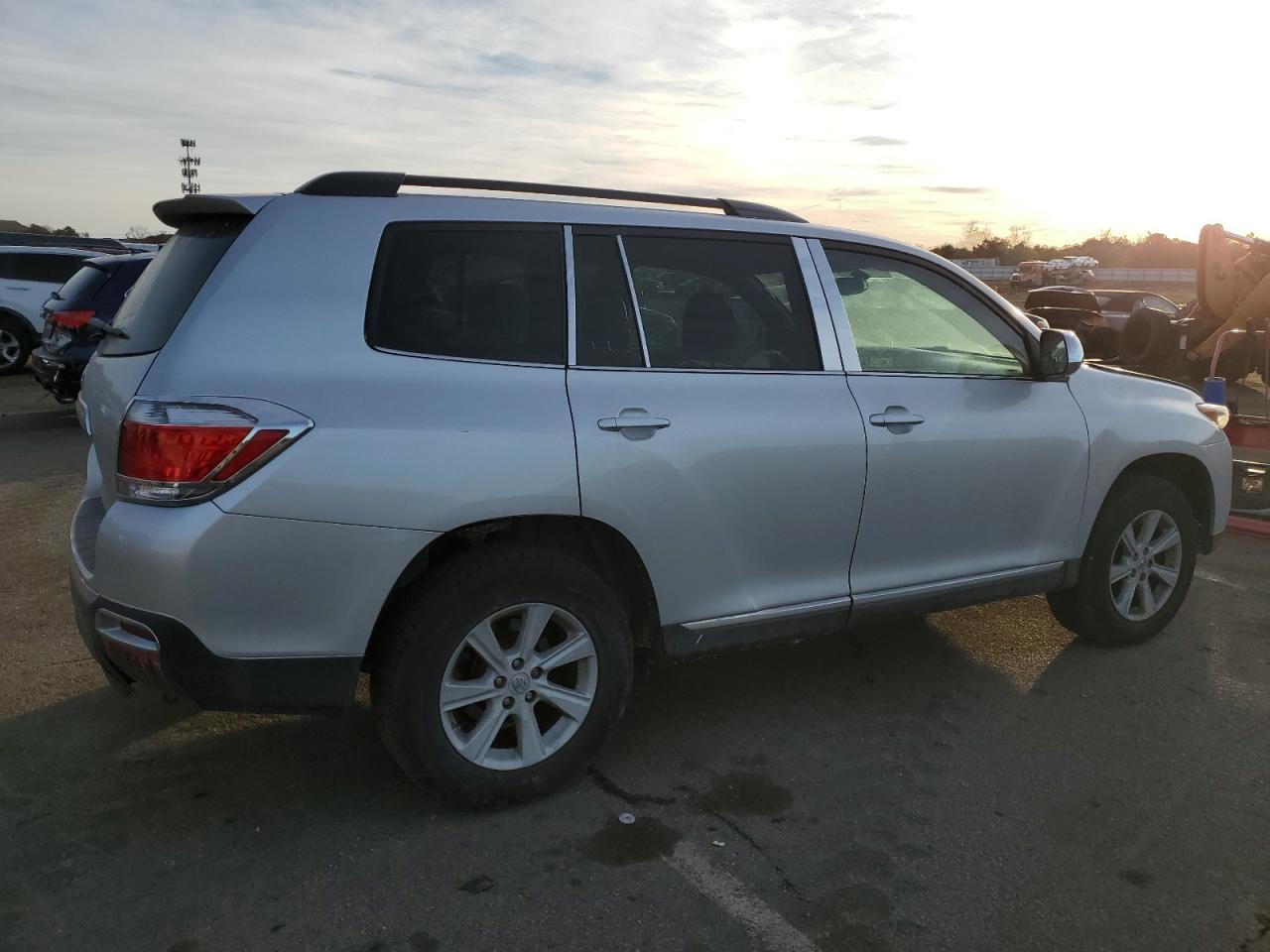 2013 Toyota Highlander - Image 3