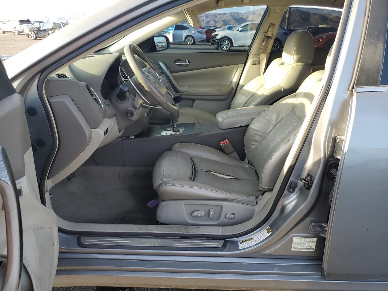 2009 Nissan Maxima - Image 7