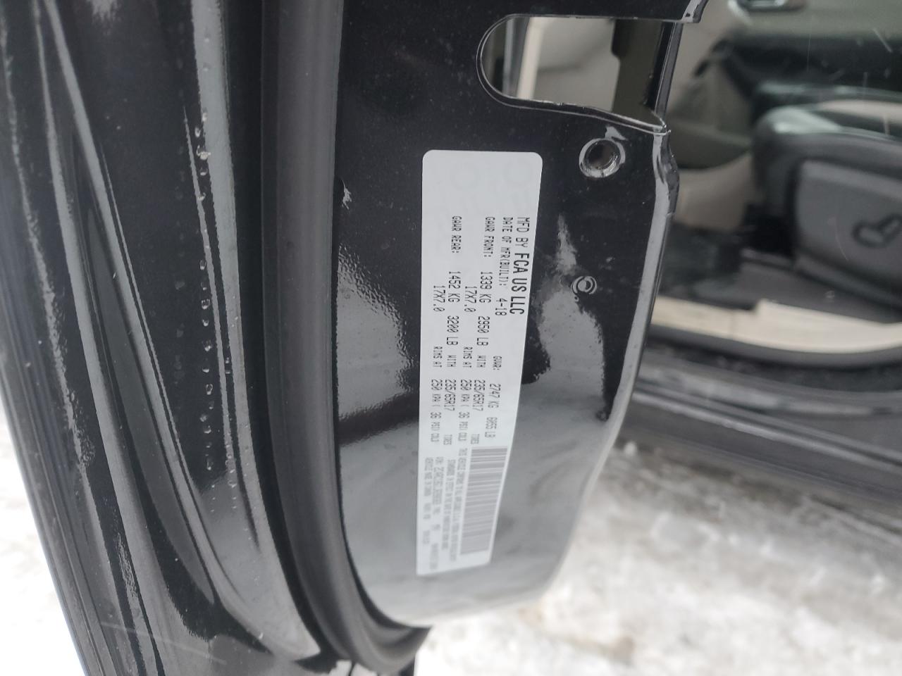 2018 Chrysler Pacifica - Image 12