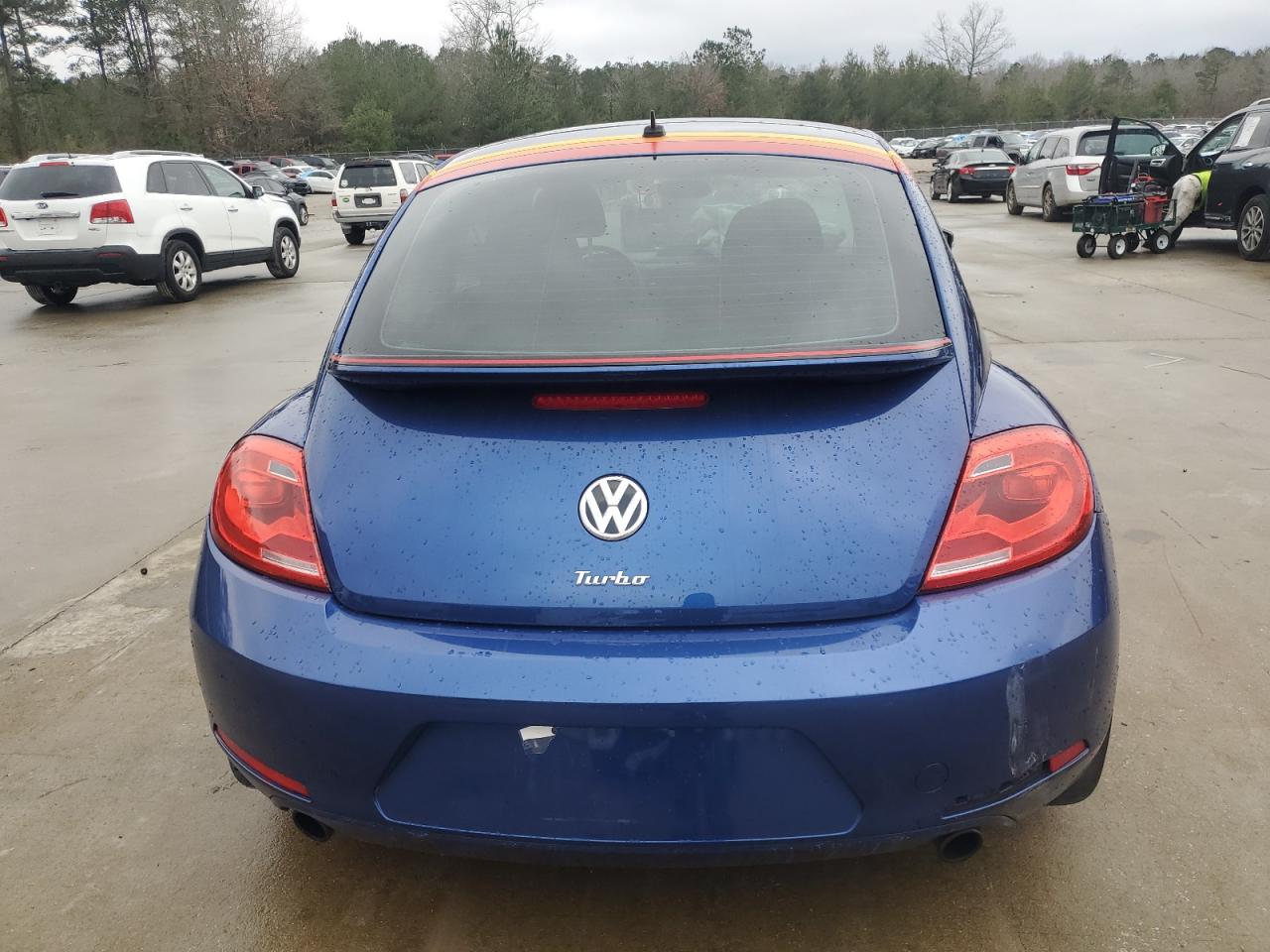 2012 Volkswagen Beetle - Image 6