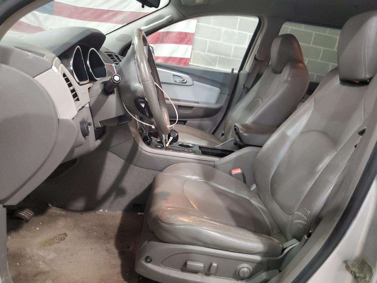 2009 Chevrolet Traverse - Image 7