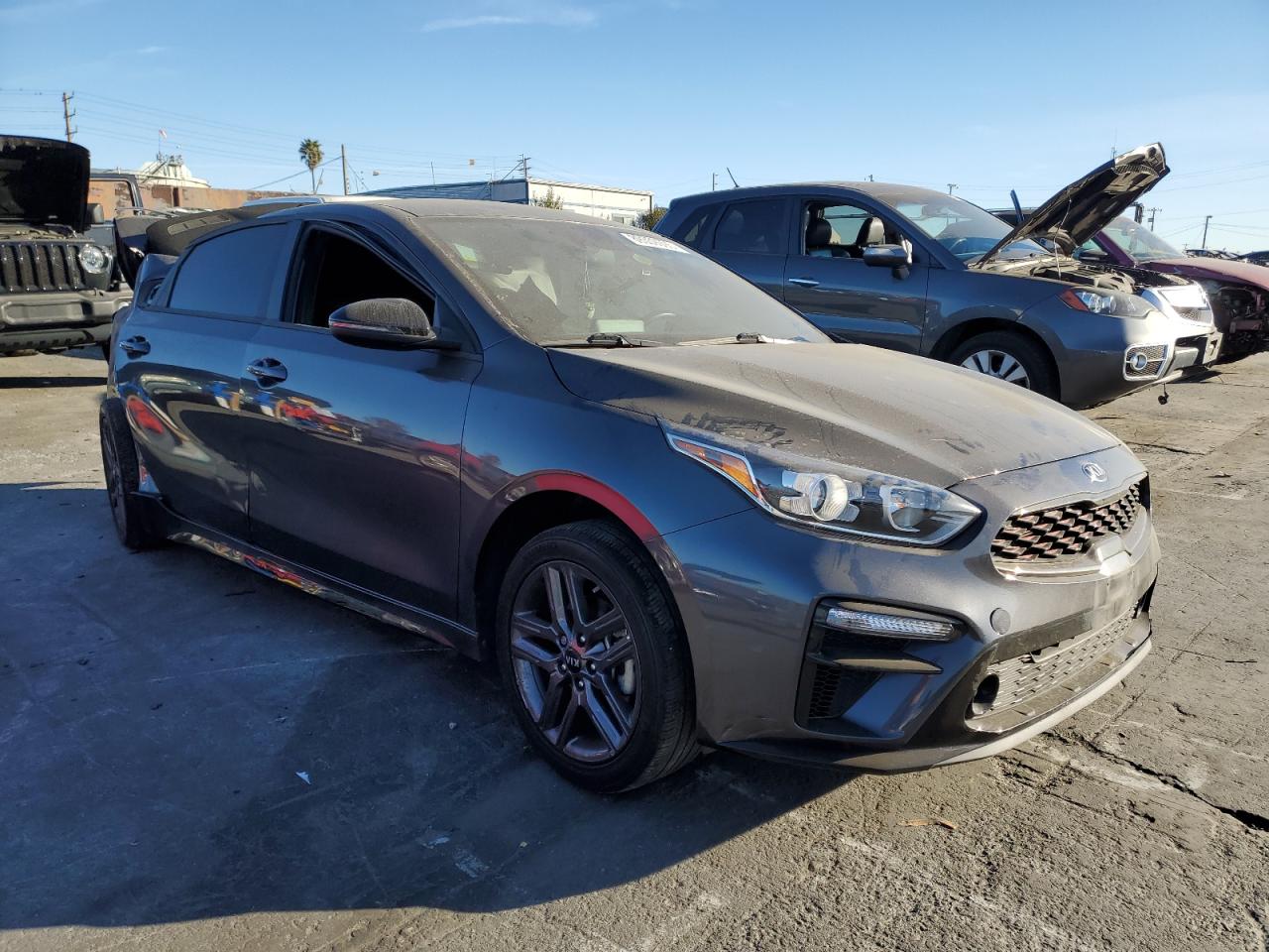 2021 Kia Forte - Image 4