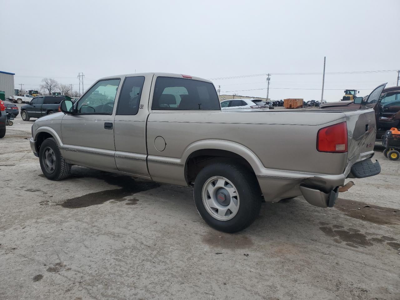 1998 GMC Sonoma - Image 2