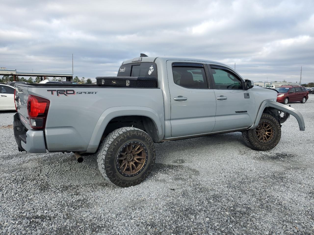 VIN 3TMAZ5CN1KM086059 2019 TOYOTA TACOMA no.3