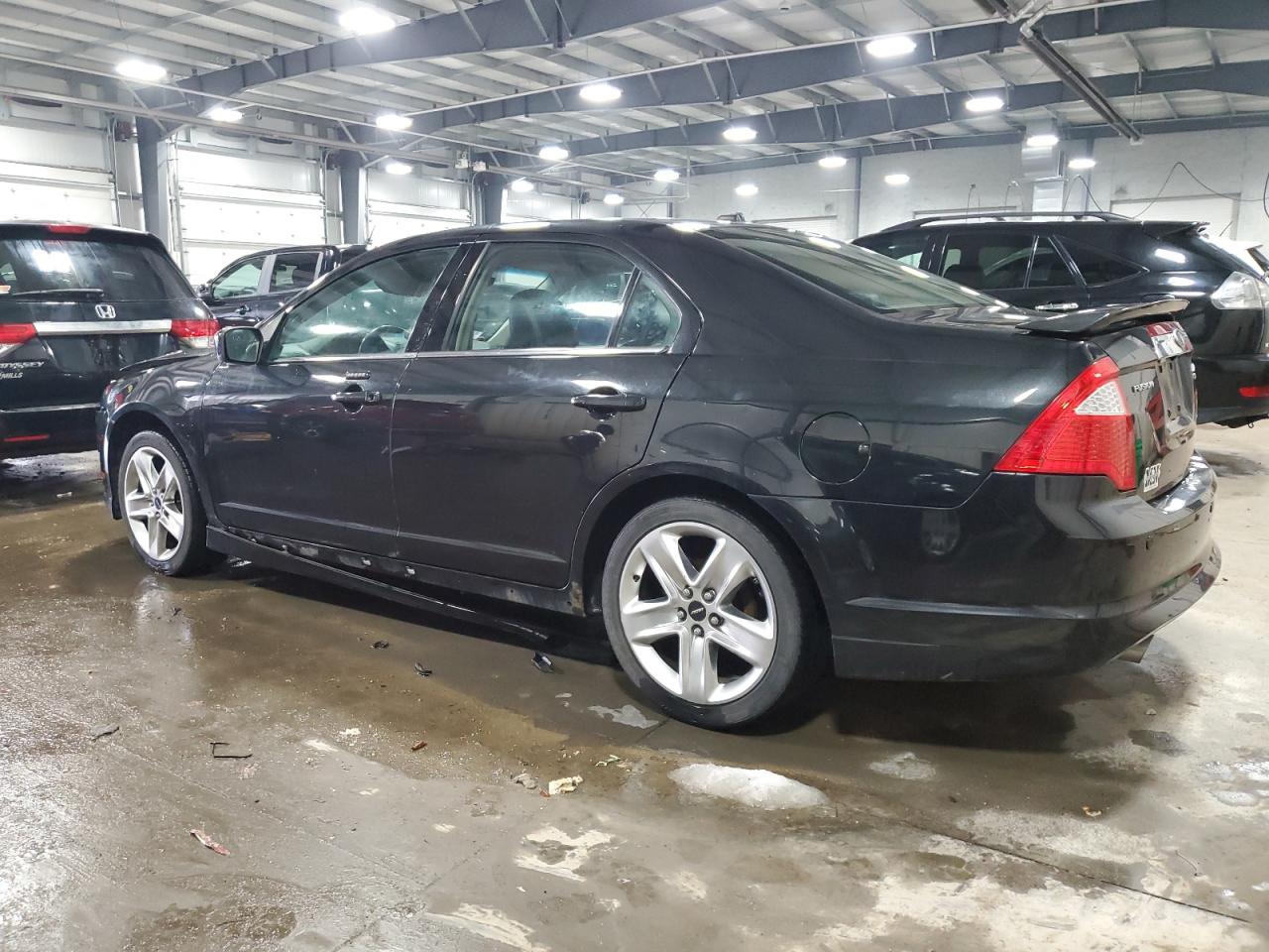 2010 Ford Fusion - Image 2