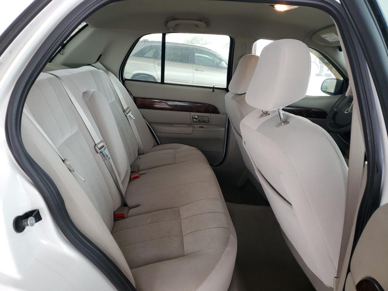 2008 Mercury Grand Marquis - Image 10
