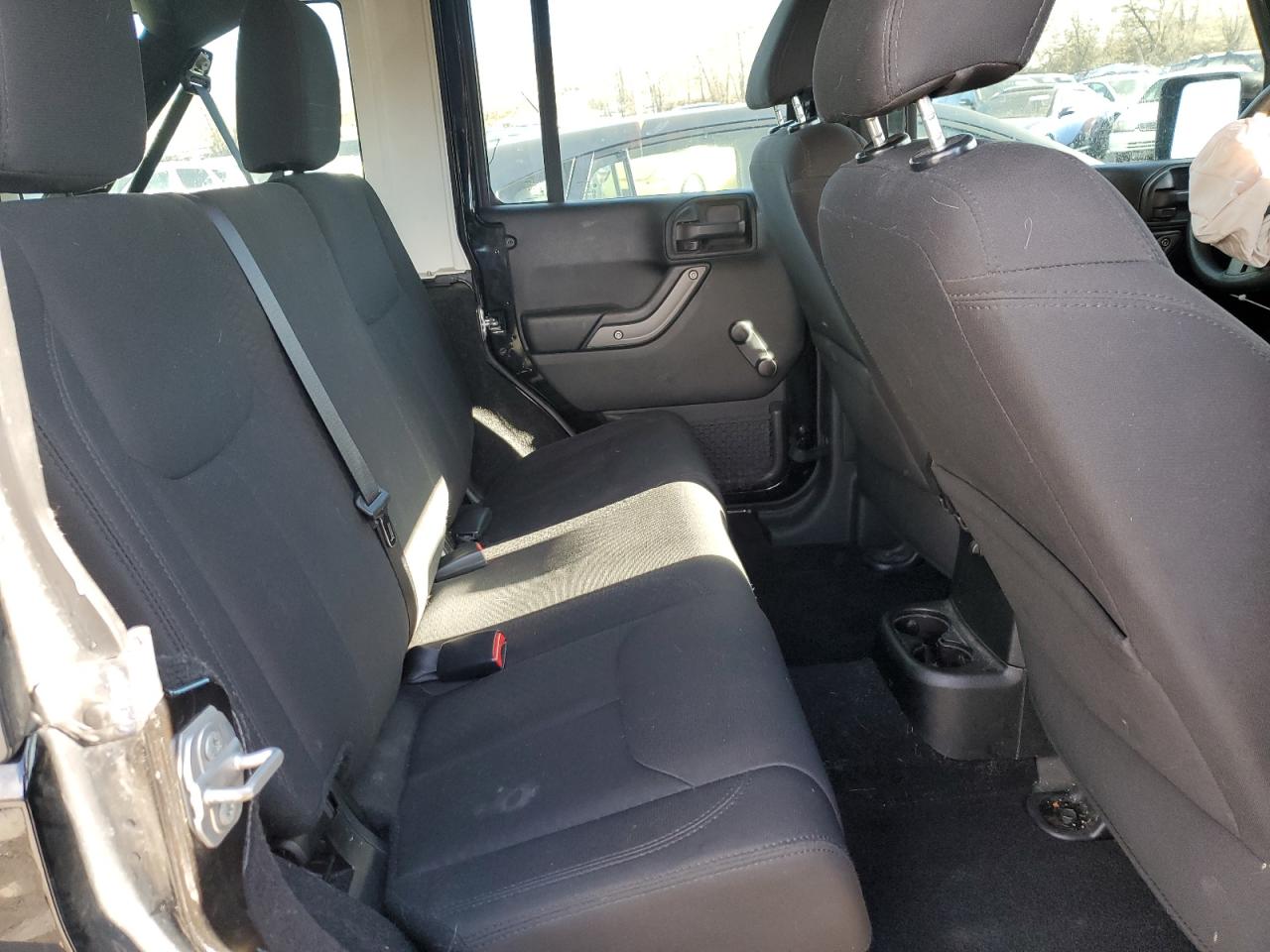 2017 Jeep Wrangler - Image 11