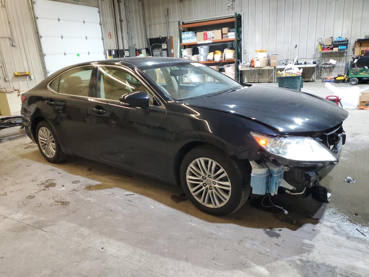 2015 Lexus ES - Image 4