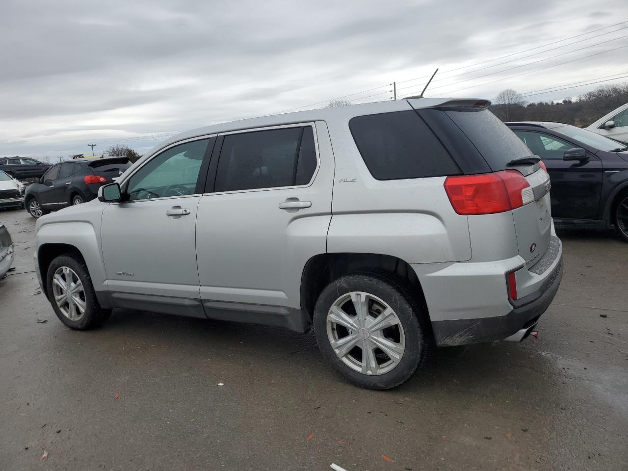 2017 GMC Terrain - Image 2