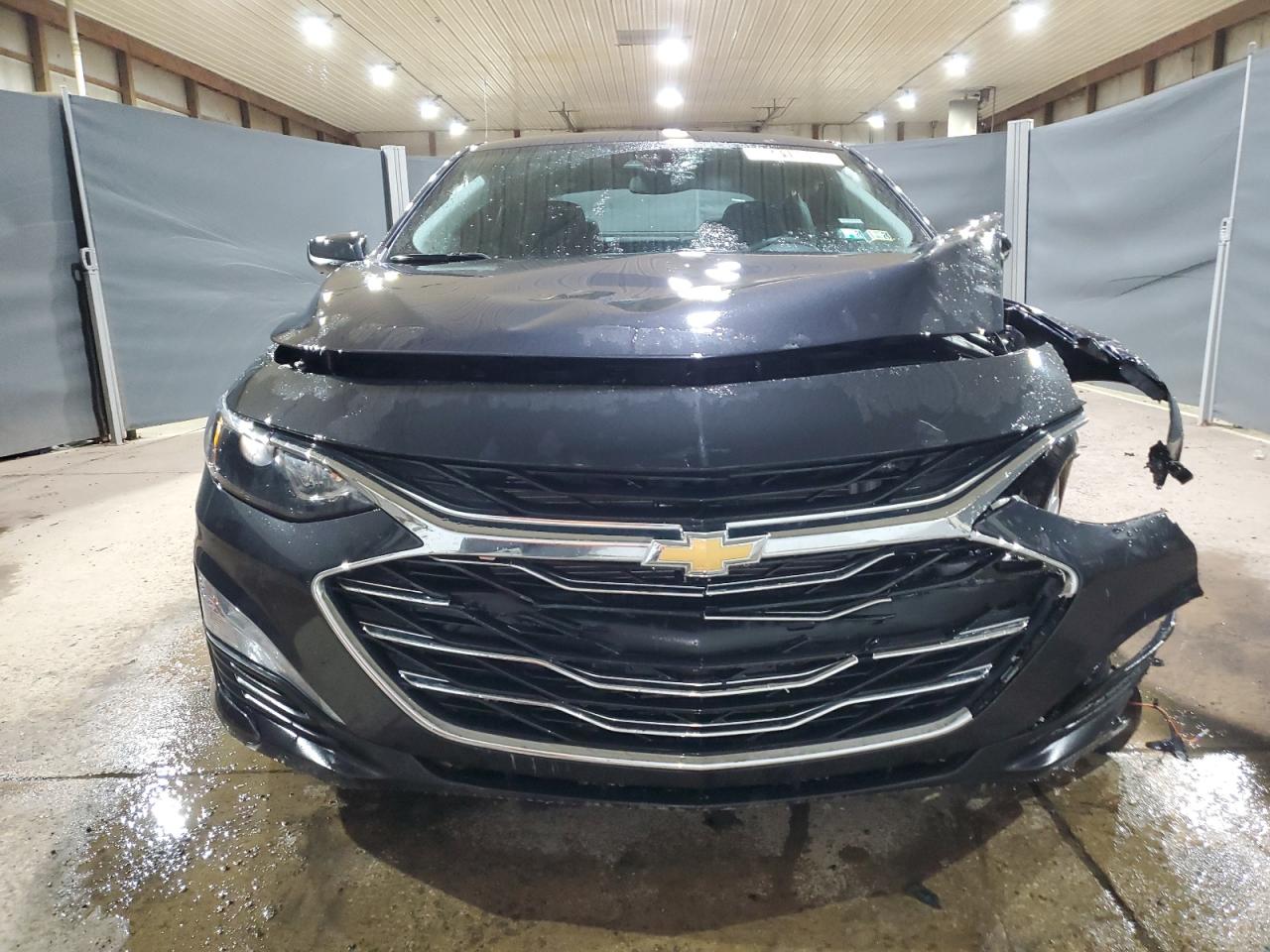 2023 Chevrolet Malibu - Image 5