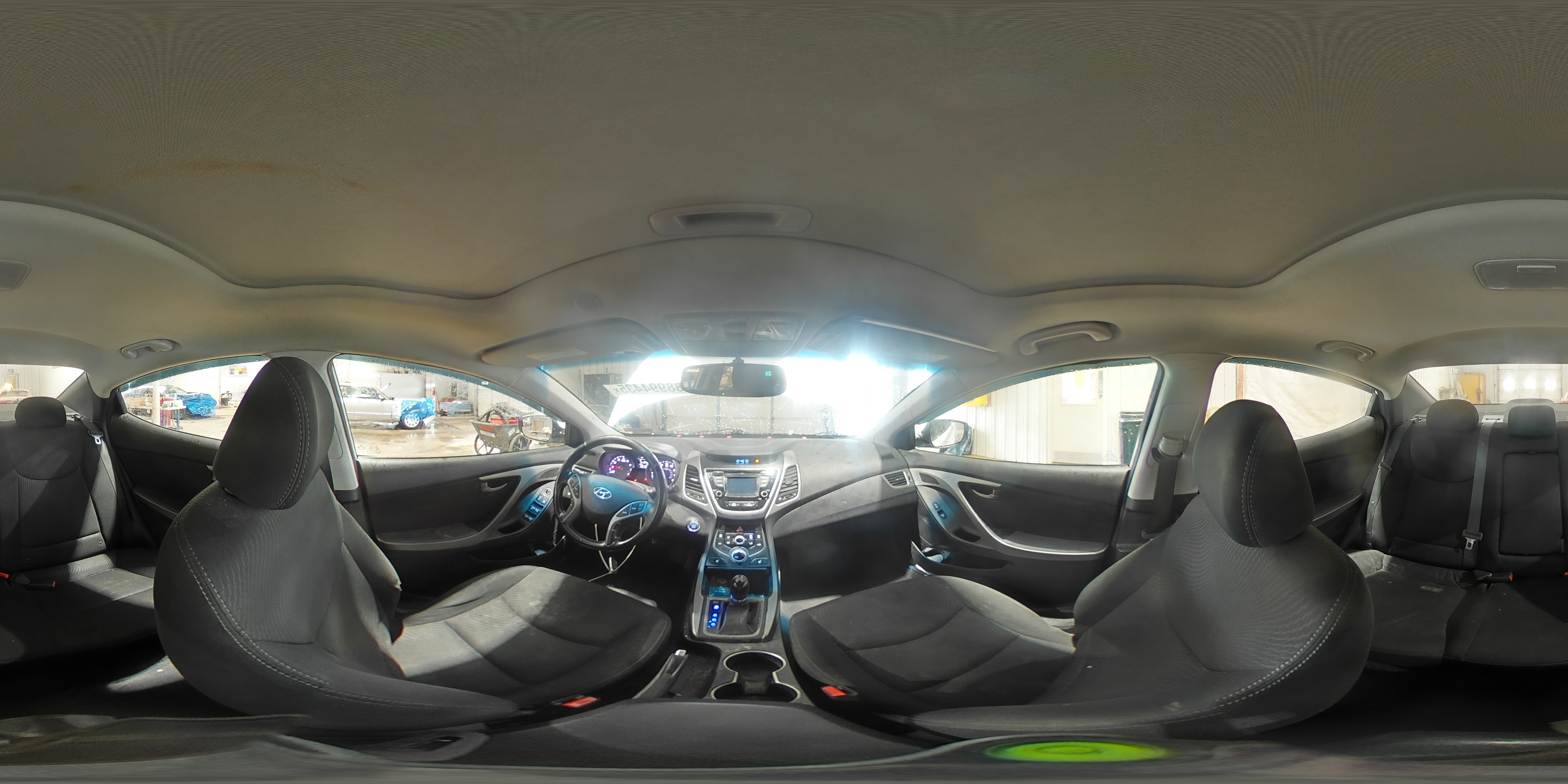2016 Hyundai Elantra - Image 15