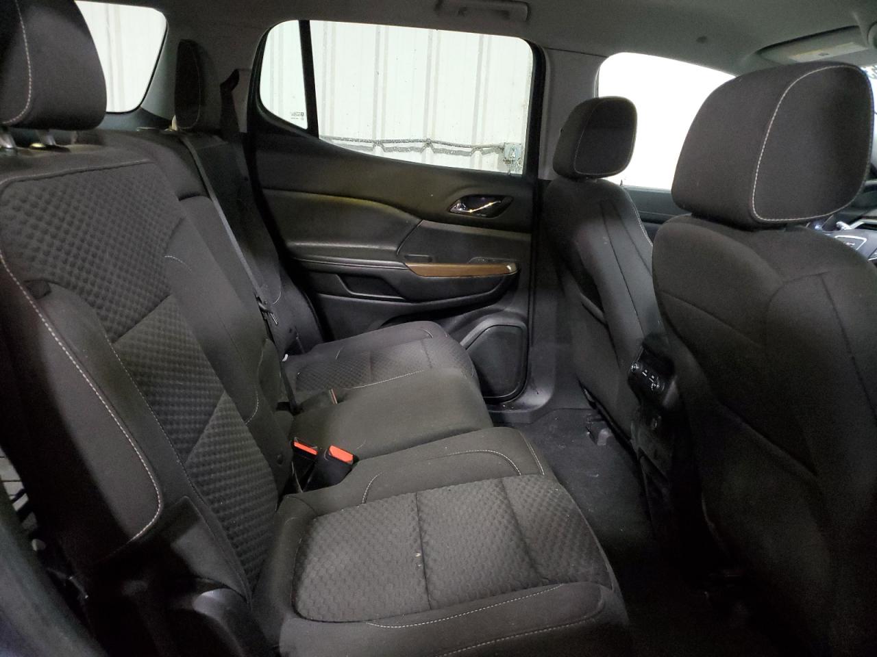 2019 GMC Acadia - Image 11