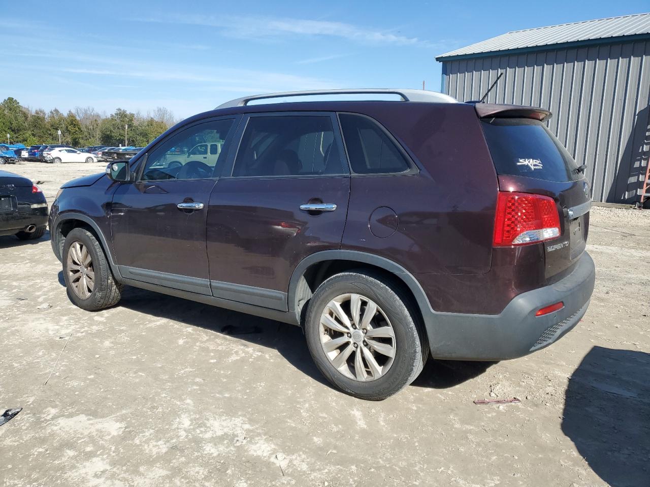 2011 Kia Sorento - Image 2