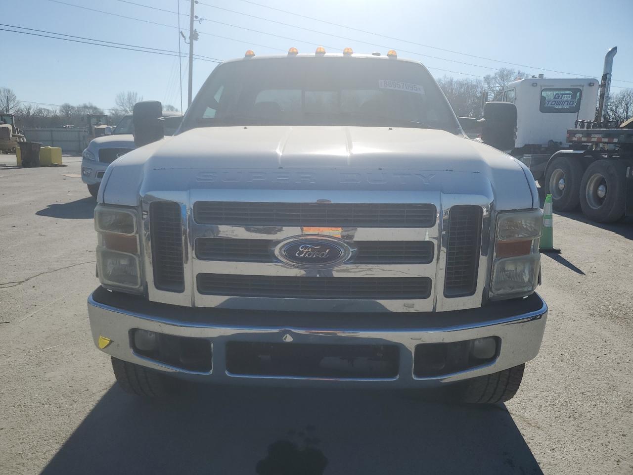 2009 Ford F250 - Image 5