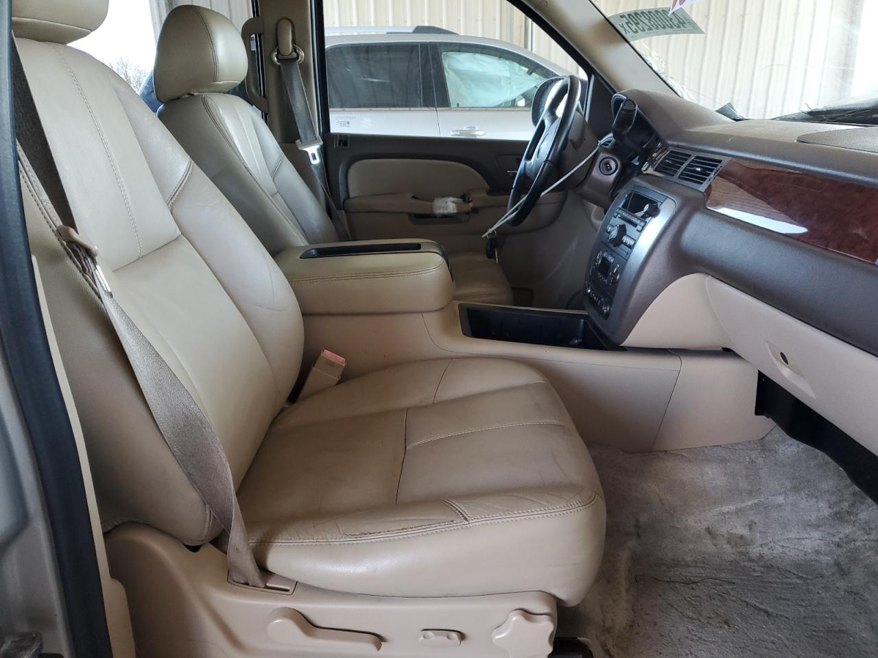 2014 GMC Yukon - Image 7