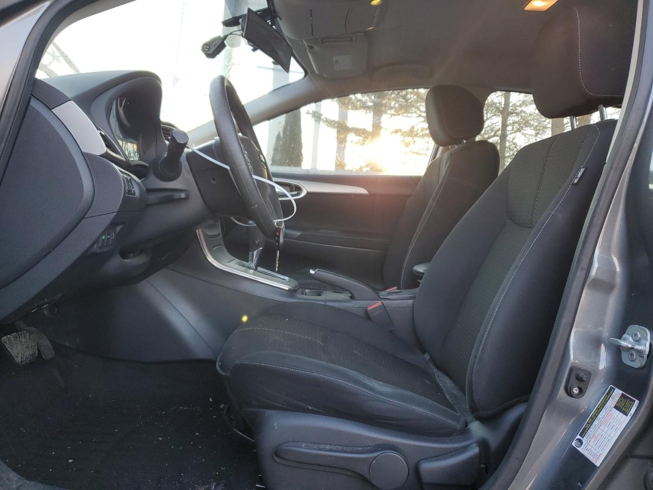 2015 Nissan Sentra - Image 7