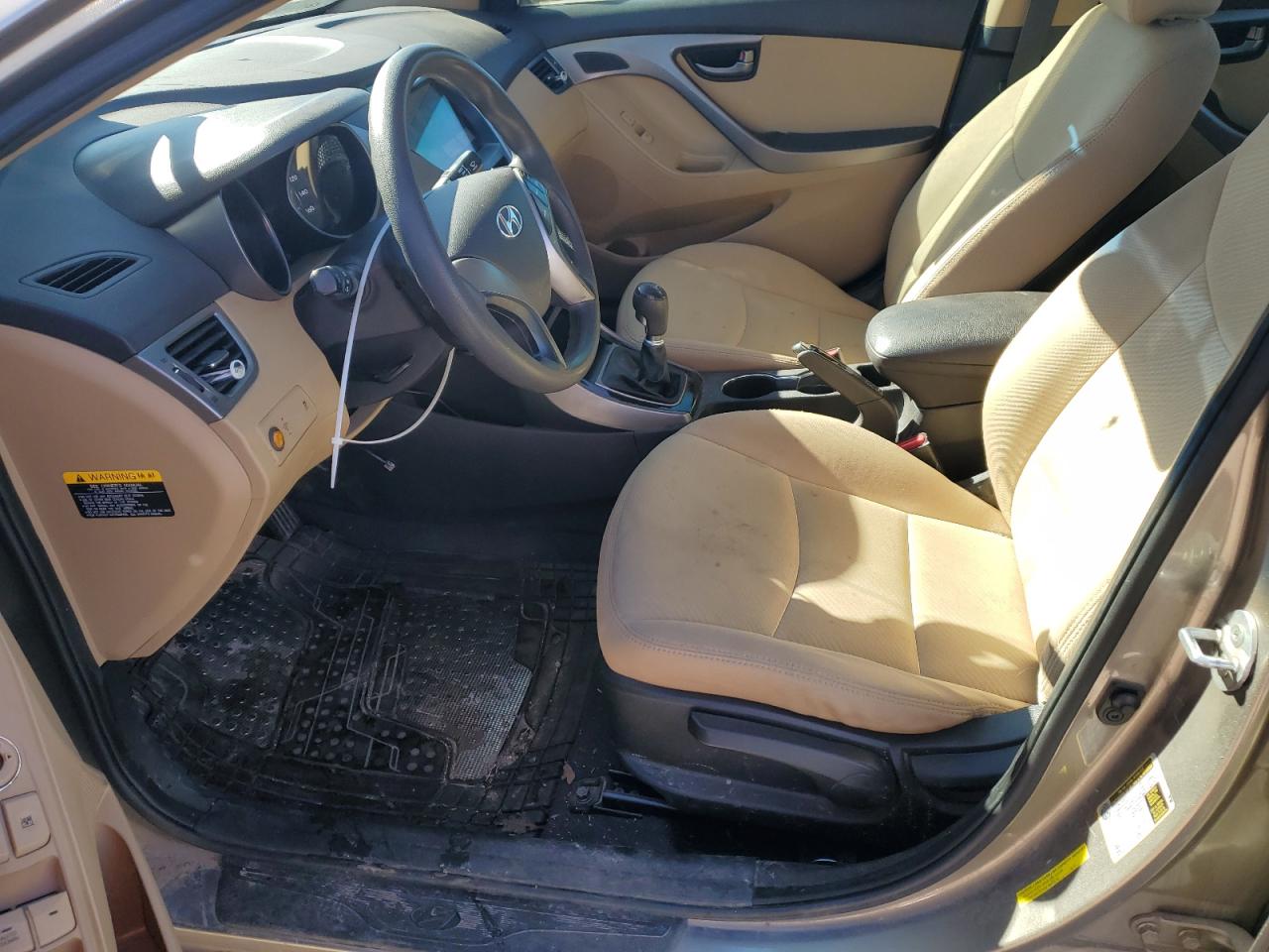 2013 Hyundai Elantra - Image 7