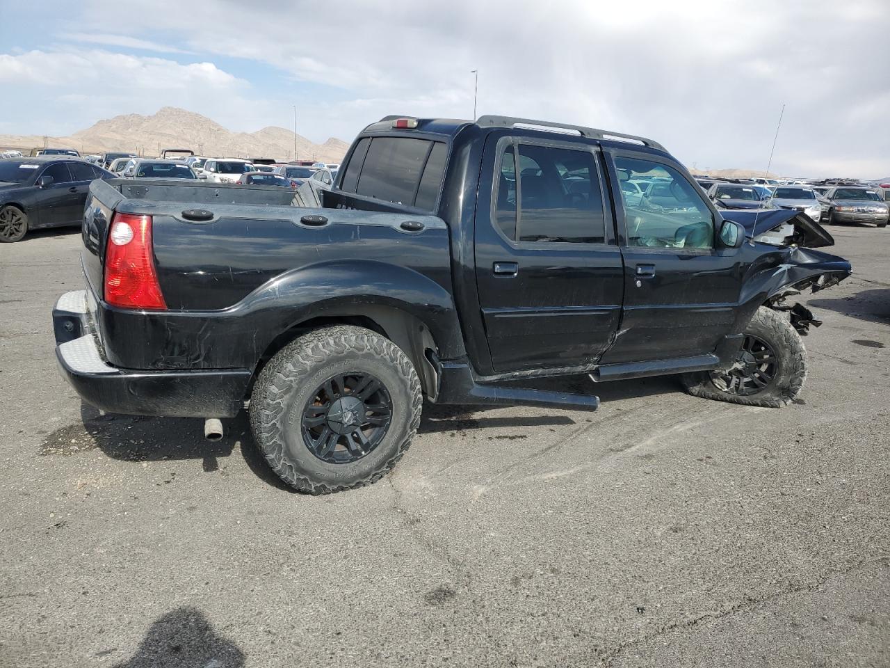 2004 Ford Explorer - Image 3