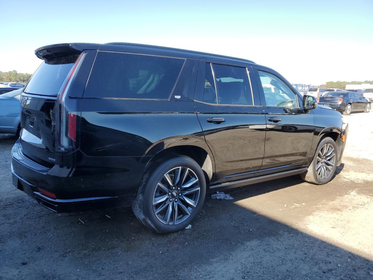 2021 Cadillac Escalade - Image 3