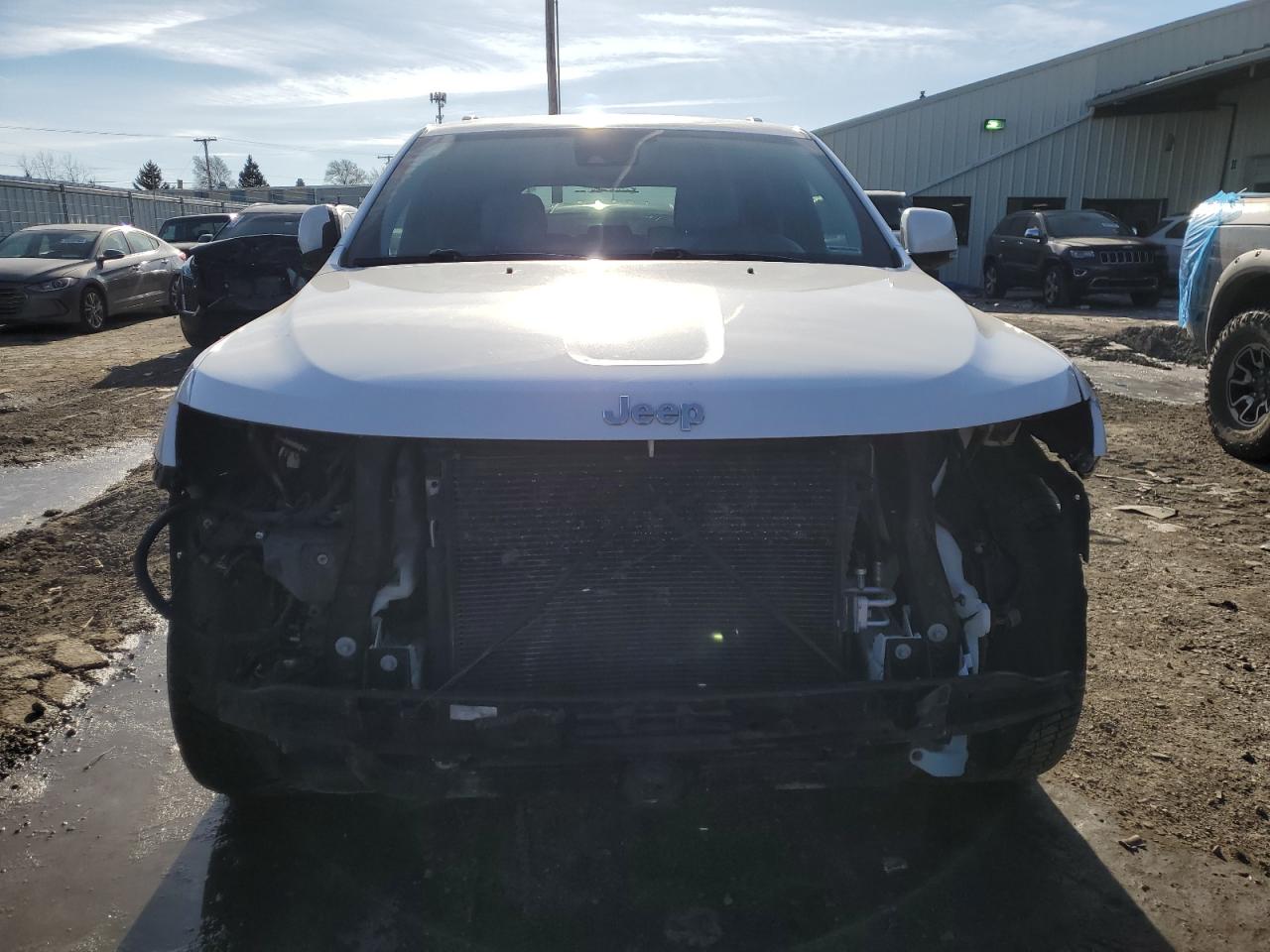 2018 Jeep Grand Cherokee - Image 5