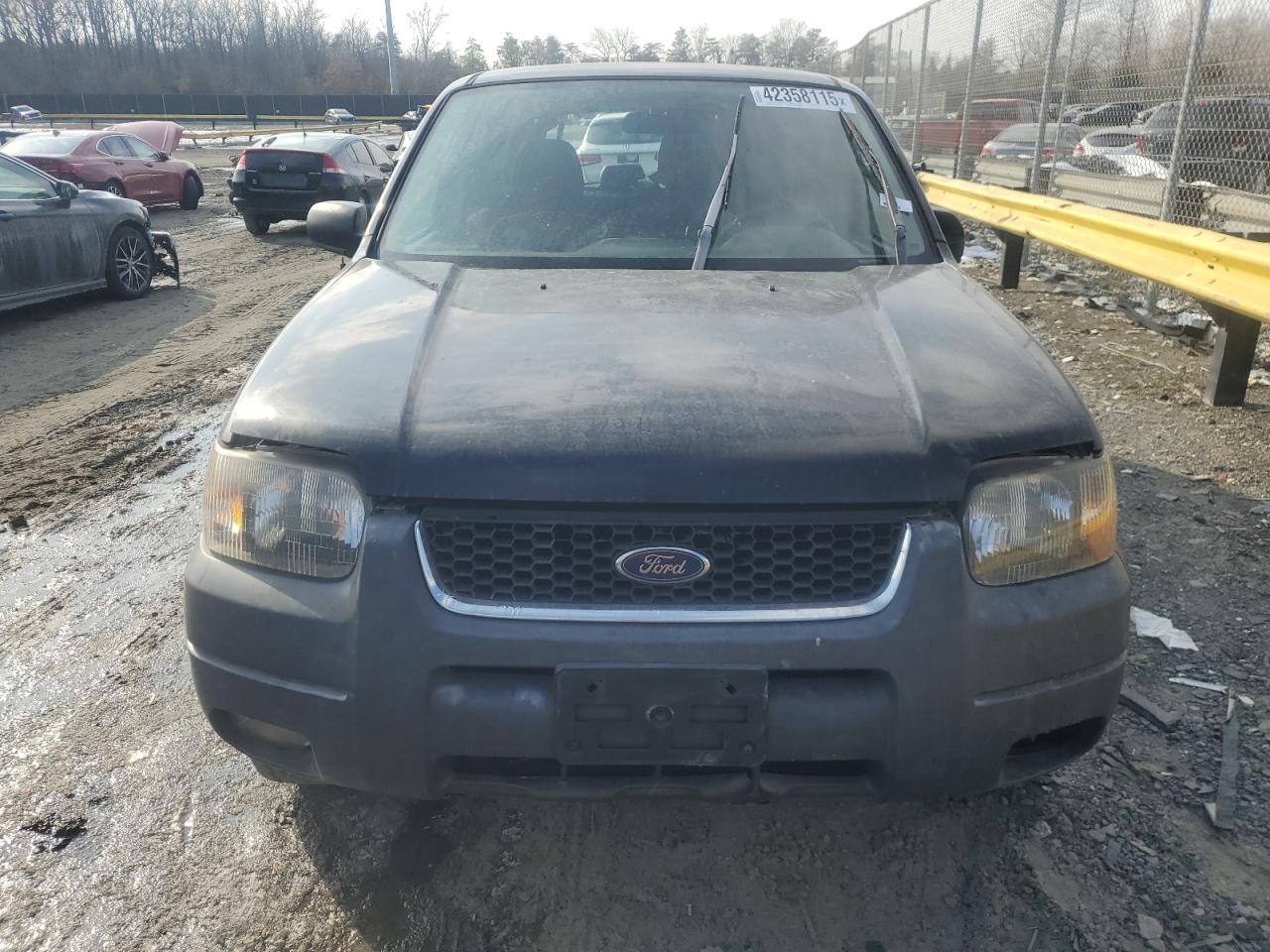 2004 Ford Escape - Image 5