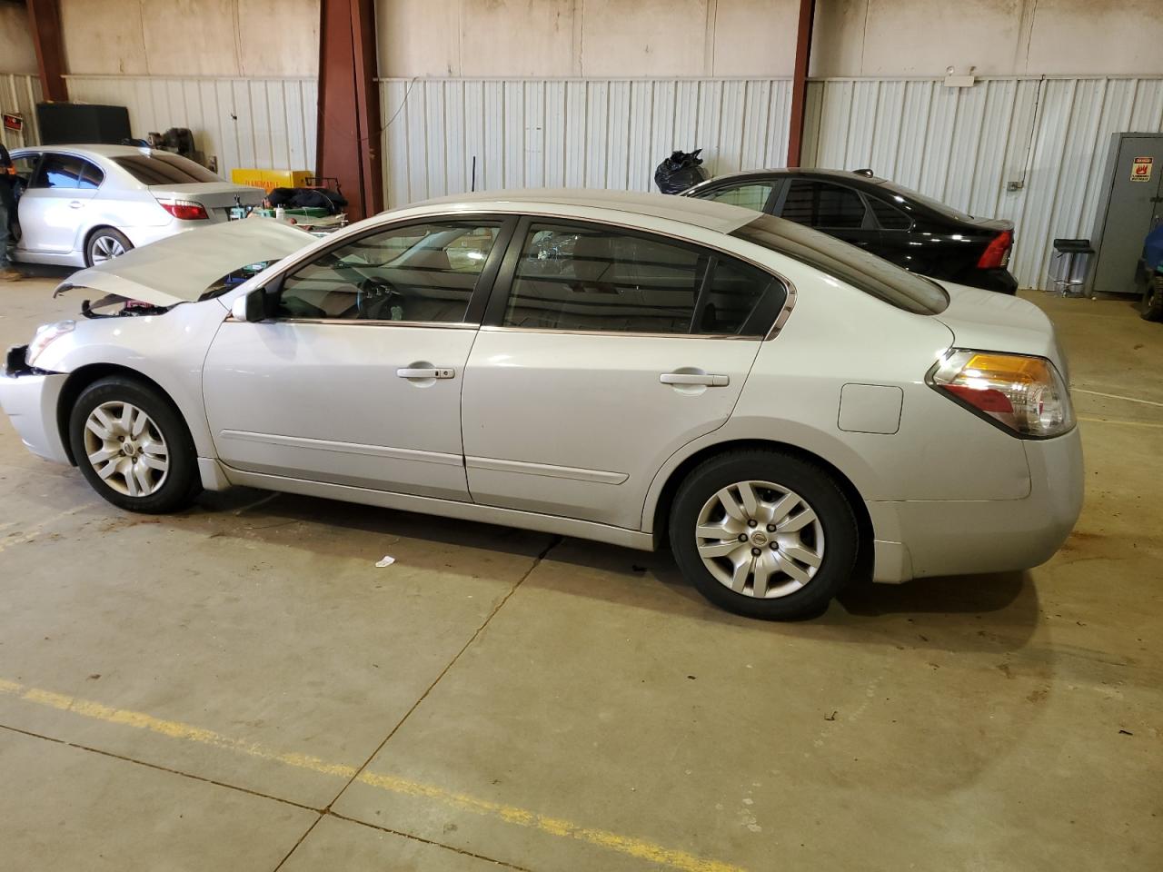 2012 Nissan Altima - Image 2